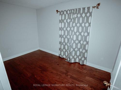 945 Mandolin Pl, Mississauga, ON - Indoor Photo Showing Other Room