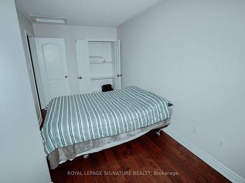 945 Mandolin Pl, Mississauga, ON - Indoor Photo Showing Bedroom