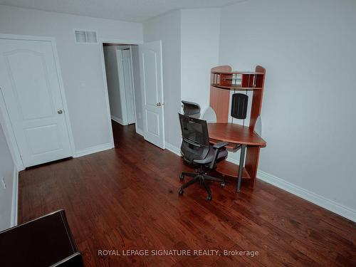 945 Mandolin Pl, Mississauga, ON - Indoor Photo Showing Other Room