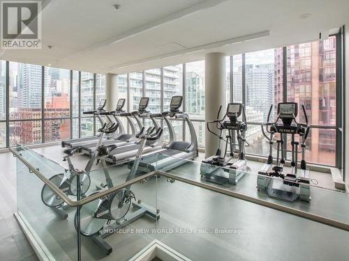 511 - 8 Charlotte Street, Toronto, ON - Indoor Photo Showing Gym Room