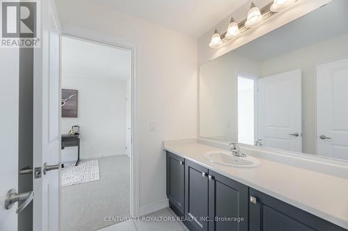 277 Broadacre Drive, Kitchener, ON - Indoor Photo Showing Bathroom