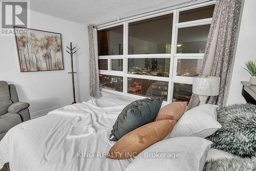 1412 - 3380 Eglinton Avenue E, Toronto, ON - Indoor Photo Showing Bedroom