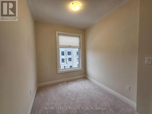 1306 Dempster Lane, Oakville, ON - Indoor Photo Showing Other Room