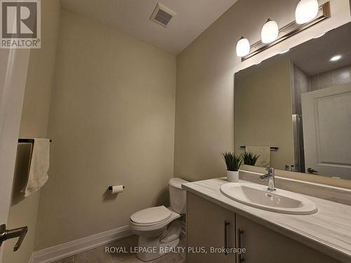 1306 Dempster Lane, Oakville, ON - Indoor Photo Showing Bathroom