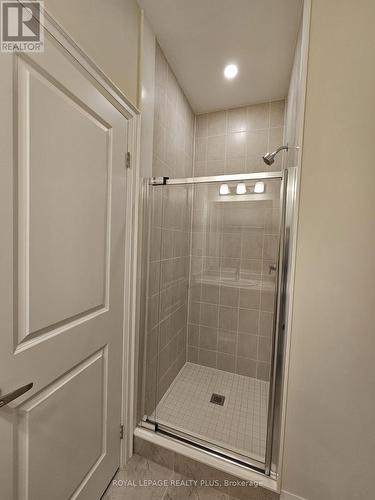 1306 Dempster Lane, Oakville, ON - Indoor Photo Showing Bathroom