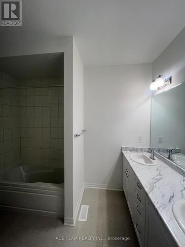 287 Starflower Place, Milton, ON - Indoor Photo Showing Bathroom