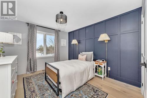 8340 Bank Street, Ottawa, ON - Indoor Photo Showing Bedroom