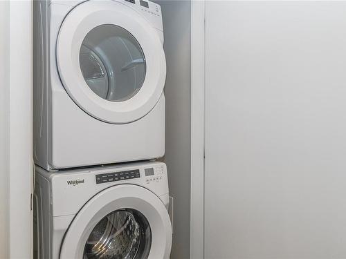 401-2843 Jacklin Rd, Langford, BC - Indoor Photo Showing Laundry Room