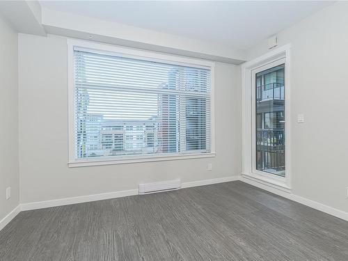 401-2843 Jacklin Rd, Langford, BC - Indoor Photo Showing Other Room