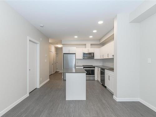 401-2843 Jacklin Rd, Langford, BC - Indoor Photo Showing Kitchen