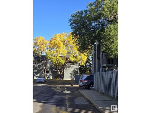 #14 4610 17 Av Nw, Edmonton, AB - Outdoor