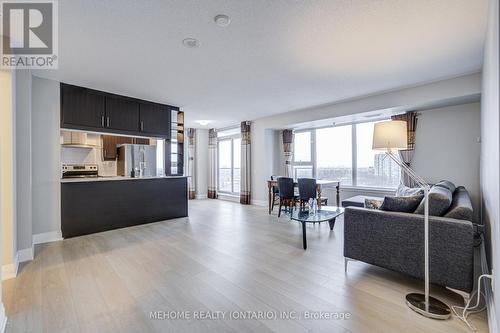 1808 - 25 Town Centre Crt Street S, Toronto, ON - Indoor Photo Showing Living Room