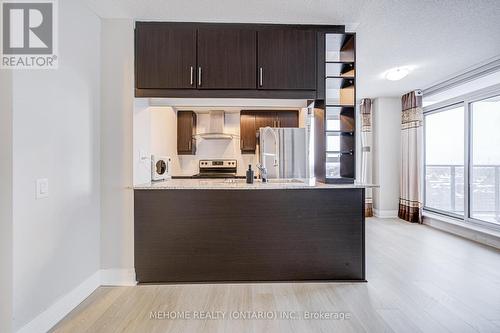 1808 - 25 Town Centre Crt Street S, Toronto, ON - Indoor Photo Showing Kitchen