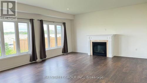 28 Sandhill  Crane Drive, Wasaga Beach, ON - Indoor Photo Showing Living Room With Fireplace