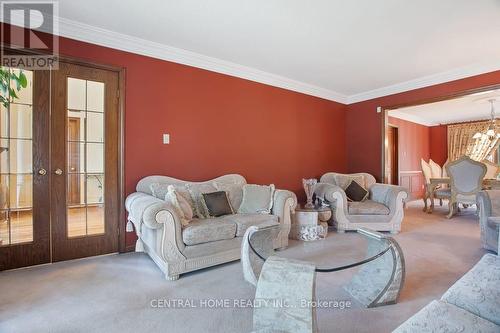 1312 Corley Drive North Drive E, London, ON - Indoor Photo Showing Living Room