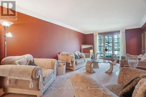 1312 Corley Drive North Drive E, London, ON - Indoor Photo Showing Living Room