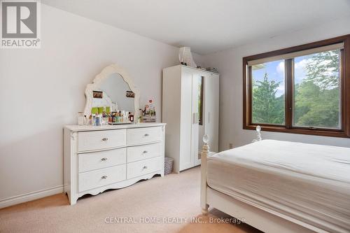 1312 Corley Drive North Drive E, London, ON - Indoor Photo Showing Bedroom