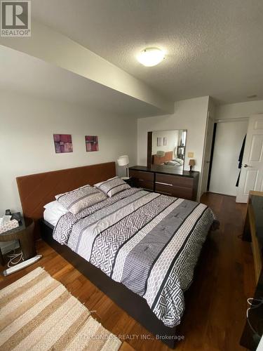 1802 - 310 Burnhamthorpe Road W, Mississauga, ON - Indoor Photo Showing Bedroom