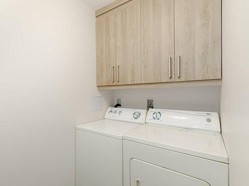 Laundry room - 8815  - 8817 Rue M.-J.-Drapeau, Mirabel, QC - Indoor Photo Showing Laundry Room