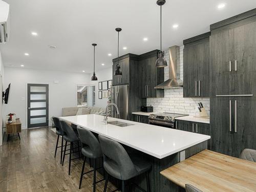 Kitchen - 8815  - 8817 Rue M.-J.-Drapeau, Mirabel, QC - Indoor Photo Showing Kitchen With Upgraded Kitchen