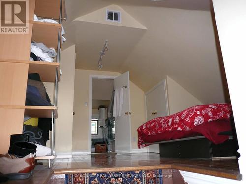 2 - 45 A Benlamond Avenue, Toronto, ON - Indoor Photo Showing Other Room