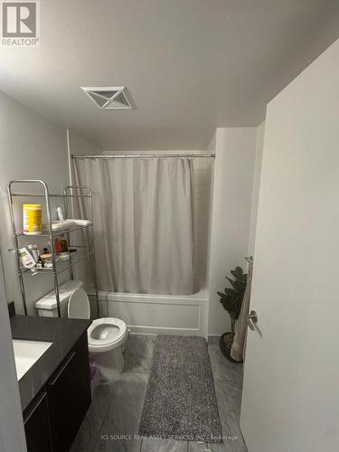 626 - 10 Parklawn Road, Toronto, ON - Indoor Photo Showing Bathroom