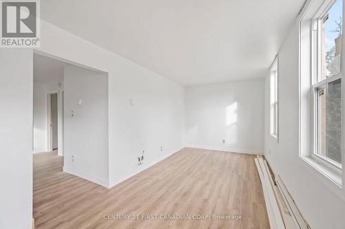 435 Charlotte Street, London, ON - Indoor Photo Showing Other Room