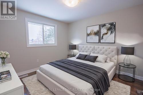 4213 Briarwood Avenue, Niagara Falls (212 - Morrison), ON - Indoor Photo Showing Bedroom