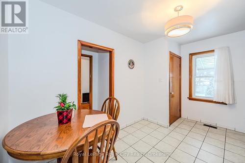 68 Vancouver Drive, Guelph (Central East), ON - Indoor Photo Showing Dining Room