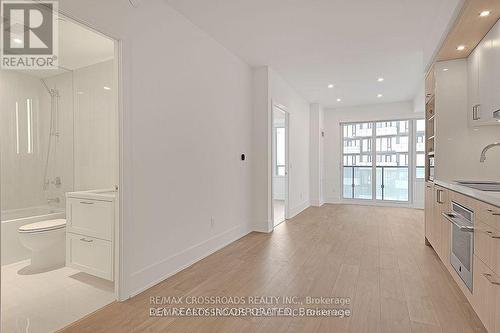 3607 - 470 Front Street W, Toronto, ON - Indoor