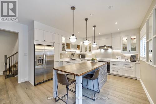 177 Farrington Cross, Milton, ON - Indoor Photo Showing Kitchen With Upgraded Kitchen