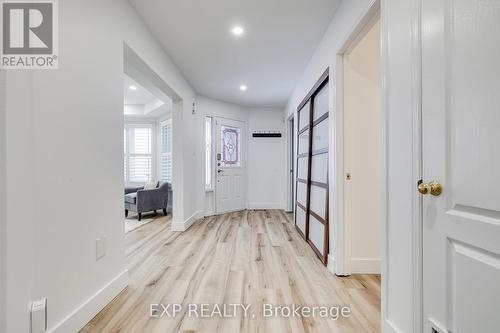 6571 Alderwood Trail, Mississauga, ON - Indoor Photo Showing Other Room