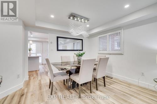 6571 Alderwood Trail, Mississauga, ON - Indoor Photo Showing Dining Room