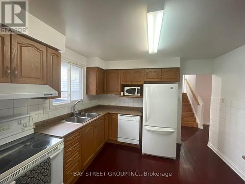 361 Hollyberry Trail, Toronto, ON - Indoor Photo Showing Kitchen With Double Sink