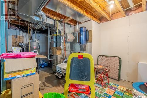 4625 James Hill Road, Regina, SK - Indoor Photo Showing Basement