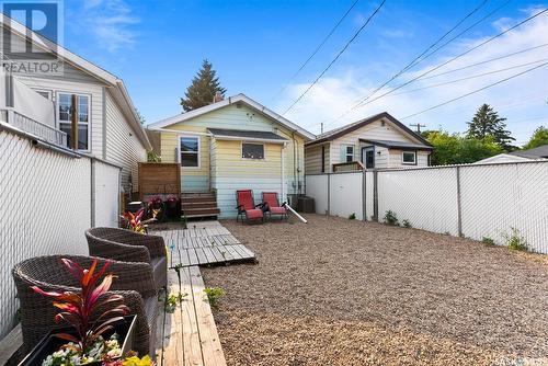 1005 Atkinson Street, Regina, SK - Outdoor With Deck Patio Veranda