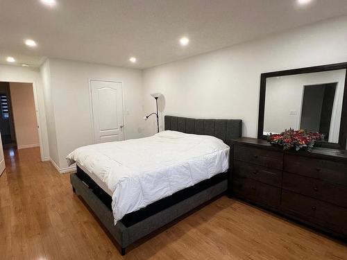 3054 Caulfield Crescent, Mississauga, ON - Indoor Photo Showing Bedroom