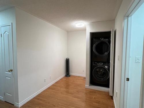 3054 Caulfield Crescent, Mississauga, ON - Indoor Photo Showing Laundry Room