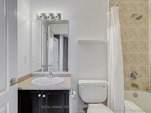 101-2772 Keele St, Toronto, ON - Indoor Photo Showing Bathroom