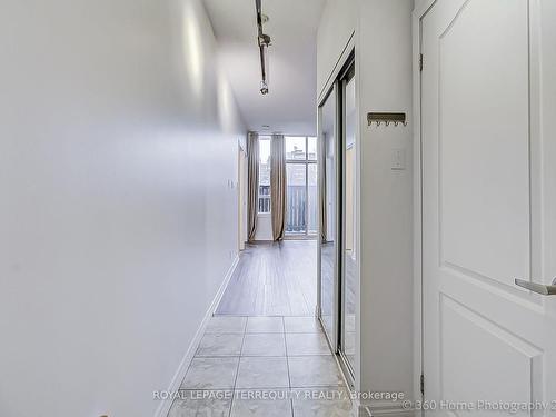 101-2772 Keele St, Toronto, ON - Indoor Photo Showing Other Room