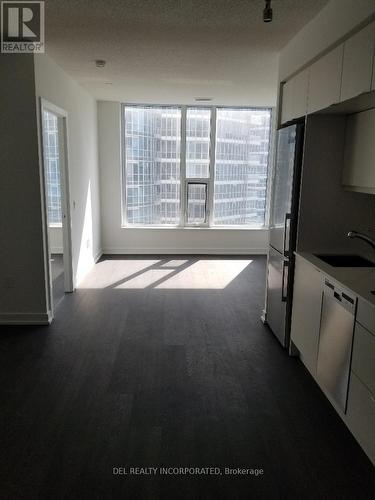 2508 - 10 York Street, Toronto, ON - Indoor Photo Showing Kitchen