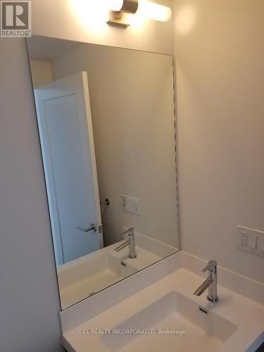 2508 - 10 York Street, Toronto, ON - Indoor Photo Showing Bathroom