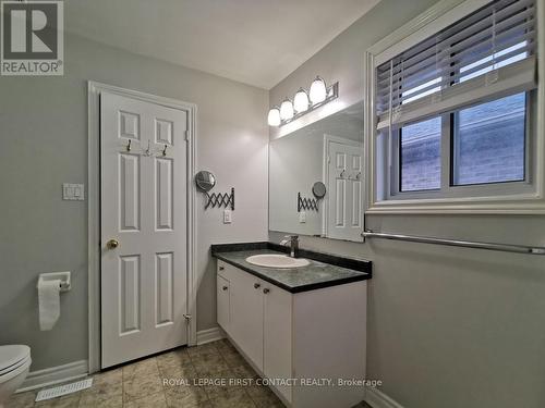 44 Livia Herman Way, Barrie, ON - Indoor Photo Showing Bathroom