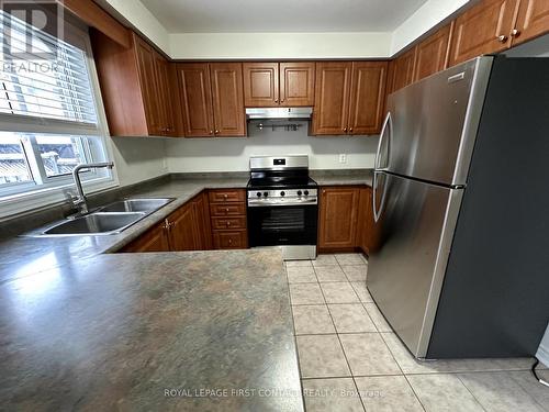 44 Livia Herman Way, Barrie, ON - Indoor Photo Showing Kitchen With Double Sink