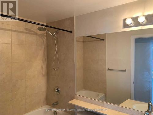 1610 - 50 Absolute Avenue, Mississauga, ON - Indoor Photo Showing Bathroom