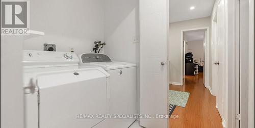 22 Serenity Lane, Brampton, ON - Indoor Photo Showing Laundry Room