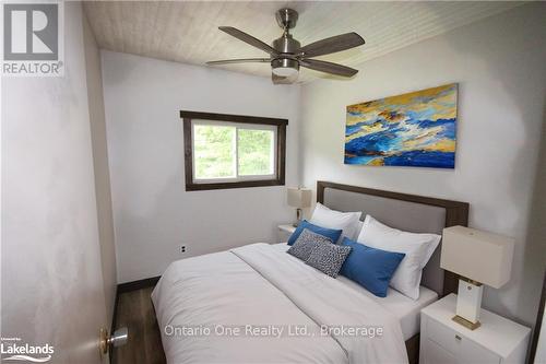 1752 Southwood Road, Gravenhurst (Morrison), ON - Indoor Photo Showing Bedroom