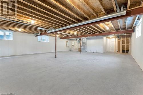 242 Mount Pleasant Street Unit# 18, Brantford, ON - Indoor Photo Showing Basement