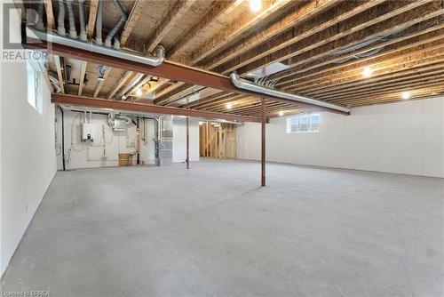 242 Mount Pleasant Street Unit# 18, Brantford, ON - Indoor Photo Showing Basement