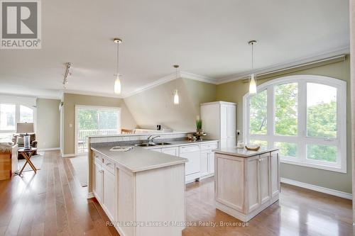 401 - 31 Dairy Lane, Huntsville (Chaffey), ON - Indoor Photo Showing Kitchen